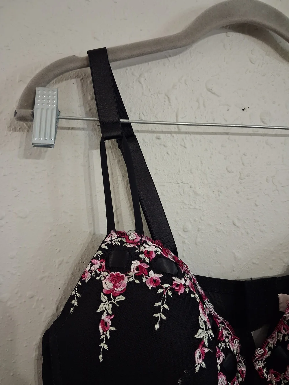 Cacique Black Chemise with Pink Floral Embroidery - Picture 4 of 8